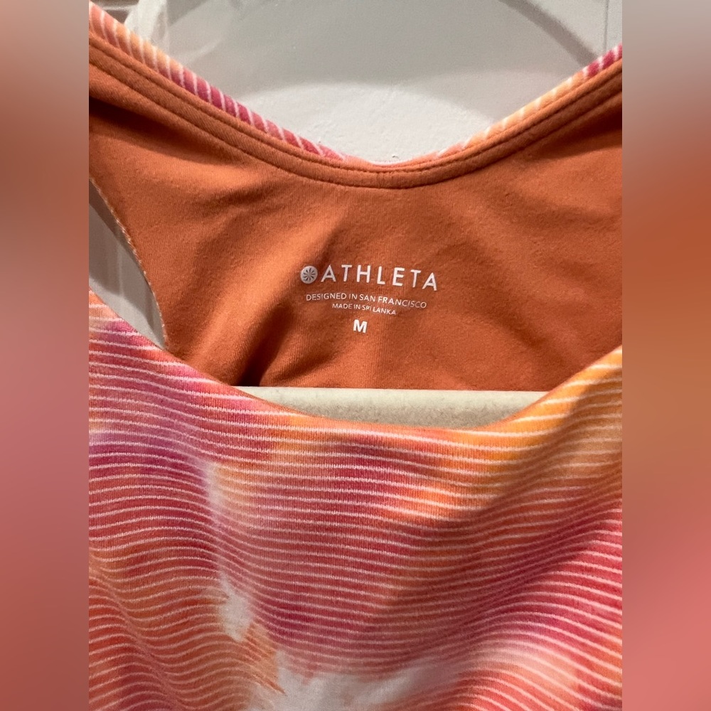 Athleta crop top Medium